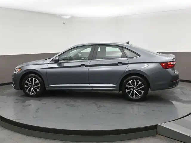2025 Volkswagen Jetta TRENDLINE HEATED SEATS | LOW MILEAGE | APP - Photo 24