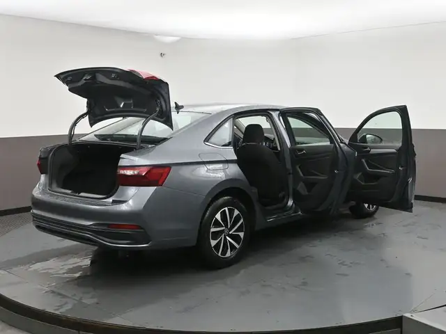2025 Volkswagen Jetta TRENDLINE HEATED SEATS | LOW MILEAGE | APP - Photo 52