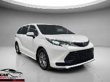 Toyota Sienna LE 2025