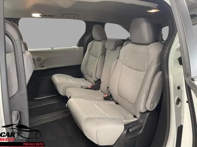 Toyota Sienna LE 2025 - Photo 10