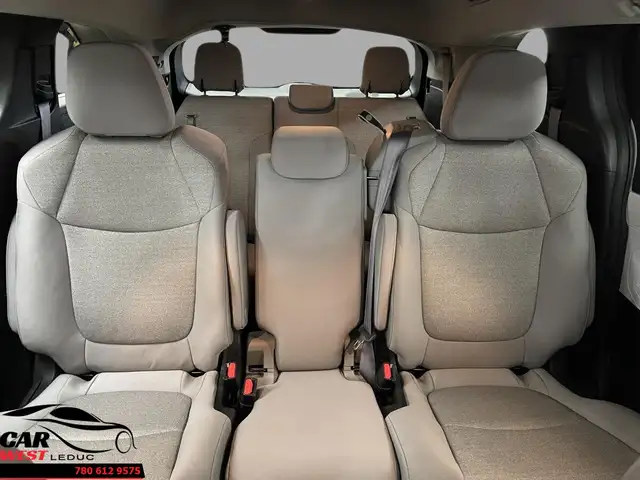 Toyota Sienna LE 2025 - Photo 13