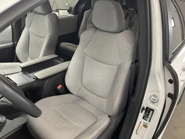 Toyota Sienna LE 2025 - Photo 14