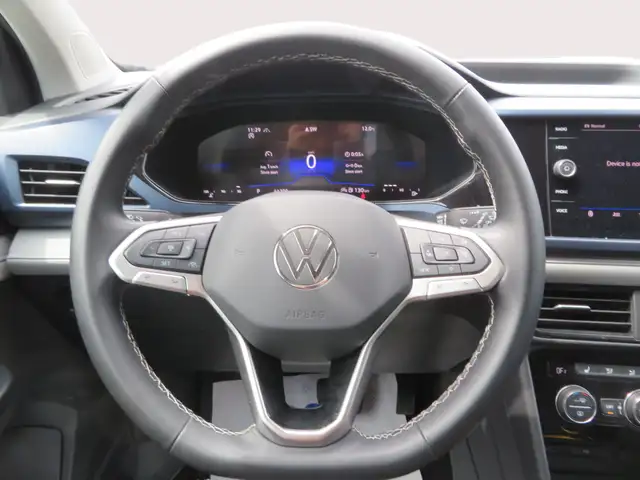 2024 Volkswagen Taos SE - Photo 14