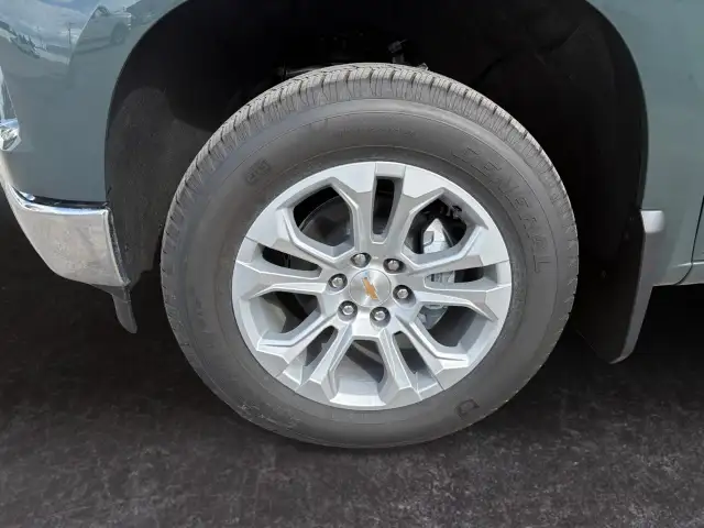 2026 Chevrolet Silverado 1500 - Photo 10