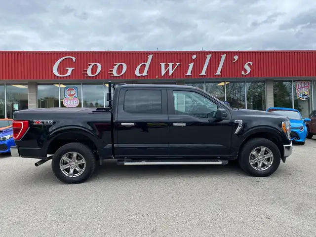 2022 Ford F-150 XLT, 4X4, 5.5 FT BOX, CLEAN CARFAX, BACK UP CAME