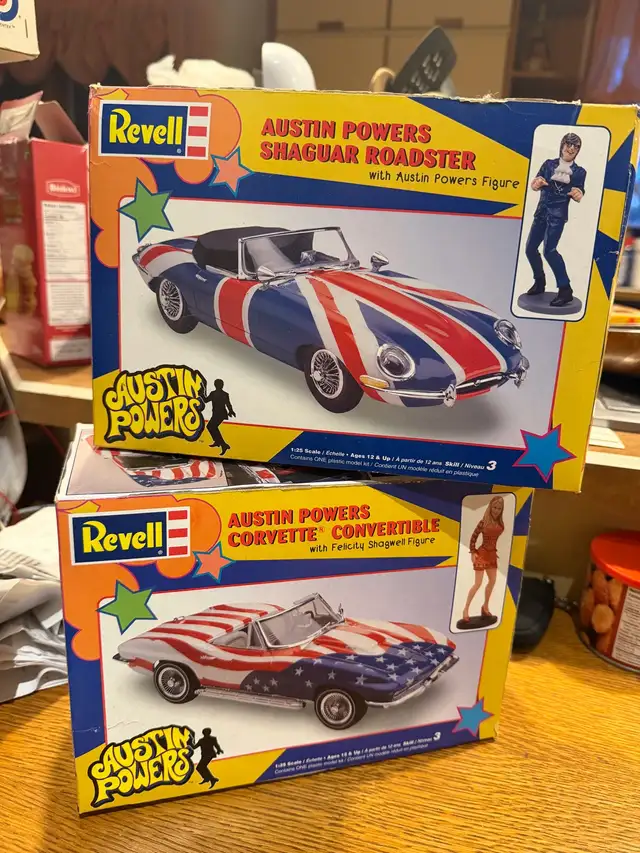 vintage Revell Austin Powers model kits from 1990