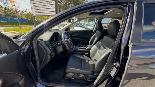 2017 Honda HR-V 4WD 4dr CVT EX-L w/Navi-LEATHER-SUNROOF-ALL WHEE - Photo 10