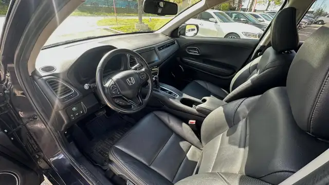 2017 Honda HR-V 4WD 4dr CVT EX-L w/Navi-LEATHER-SUNROOF-ALL WHEE - Photo 11