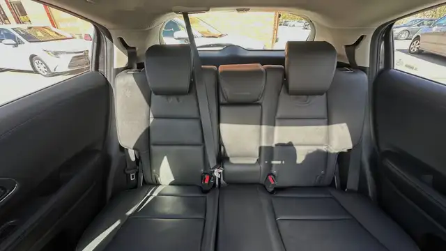 2017 Honda HR-V 4WD 4dr CVT EX-L w/Navi-LEATHER-SUNROOF-ALL WHEE - Photo 45