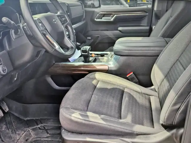 2024 Chevrolet Silverado 1500 - Photo 3