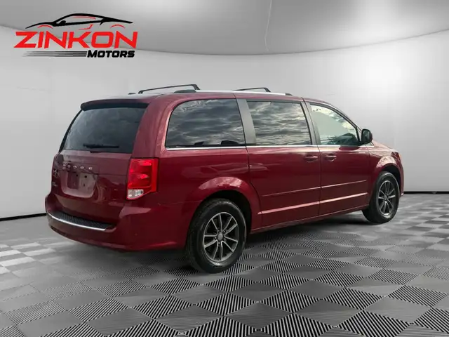 2016 Dodge Grand Caravan SXT PREMIUM PLUS | ONE-OWNER | CLEAN CA - Photo 5