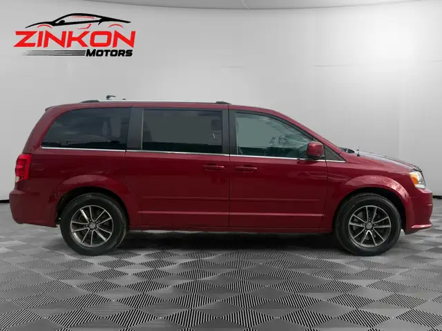2016 Dodge Grand Caravan SXT PREMIUM PLUS | ONE-OWNER | CLEAN CA - Photo 6