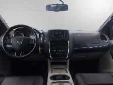 2016 Dodge Grand Caravan SXT PREMIUM PLUS | ONE-OWNER | CLEAN CA - Photo 14