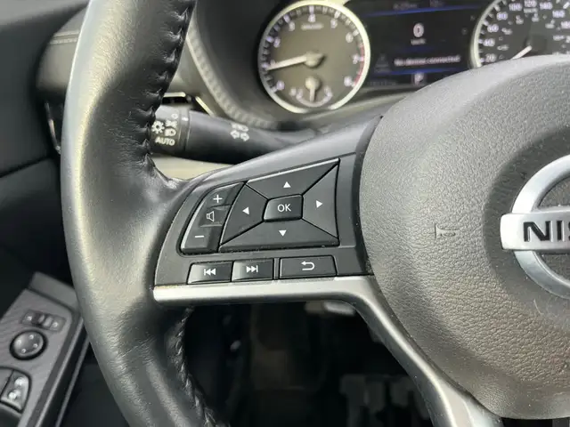 2021 Nissan Sentra SV | ONE-OWNER | CLEAN CARFAX | SUNROOF | BAC - Photo 16