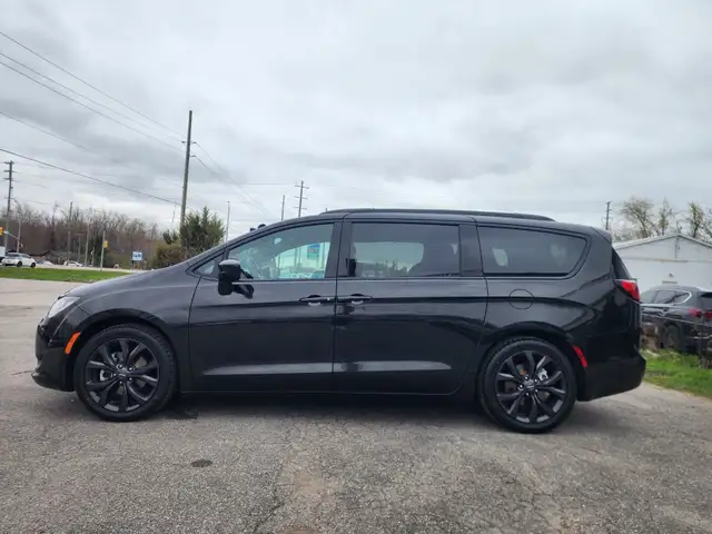 2019 CHRYSLER PACIFICA TOURING PLUS S - Photo 5