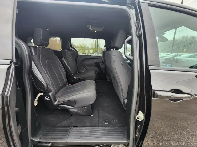 2019 CHRYSLER PACIFICA TOURING PLUS S - Photo 15