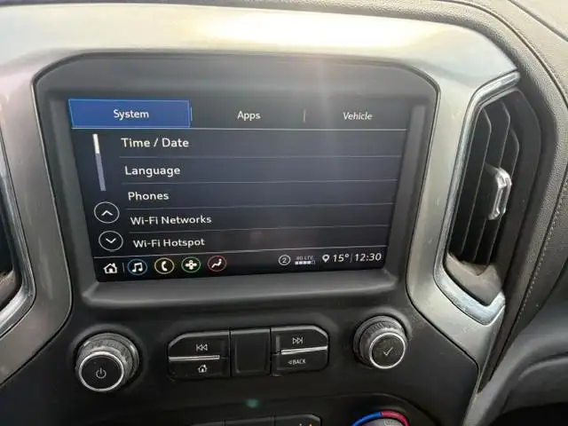 2020 Chevrolet Silverado 1500 LT - Photo 9