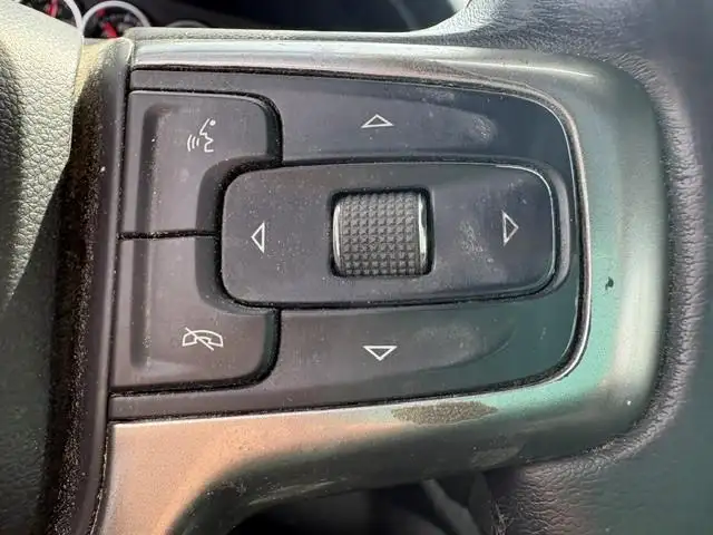 2020 Chevrolet Silverado 1500 LT - Photo 10