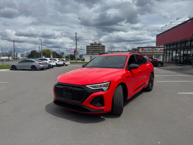 2024 Audi E-Tron QUATTRO LEATHER PAN/ROOF NAV B/SPOT L/ASSIST CA - Photo 6