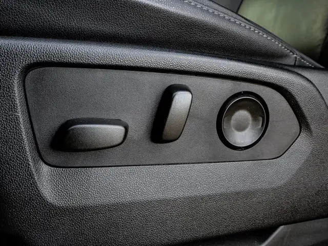 2024 Chevrolet Silverado 1500 RST True North Premium 5.3L Z71 - Photo 18