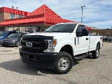 2022 Ford F-250 XL 4WD Reg Cab 8' Box Low Km's !