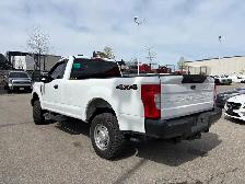 2022 Ford F-250 XL 4WD Reg Cab 8' Box Low Km's ! - Photo 8