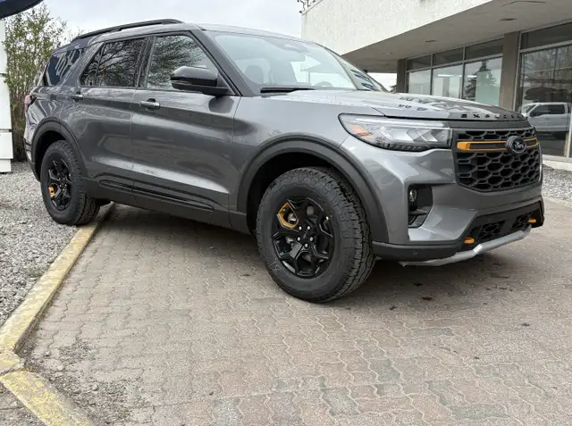 2026 Ford Explorer TREMOR | TREMOR CONVENIENCE PACKAGE - Photo 2