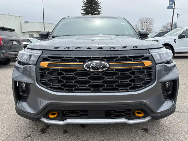 2026 Ford Explorer TREMOR | TREMOR CONVENIENCE PACKAGE - Photo 4