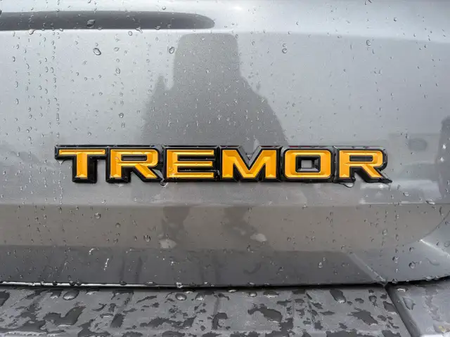 2026 Ford Explorer TREMOR | TREMOR CONVENIENCE PACKAGE - Photo 12