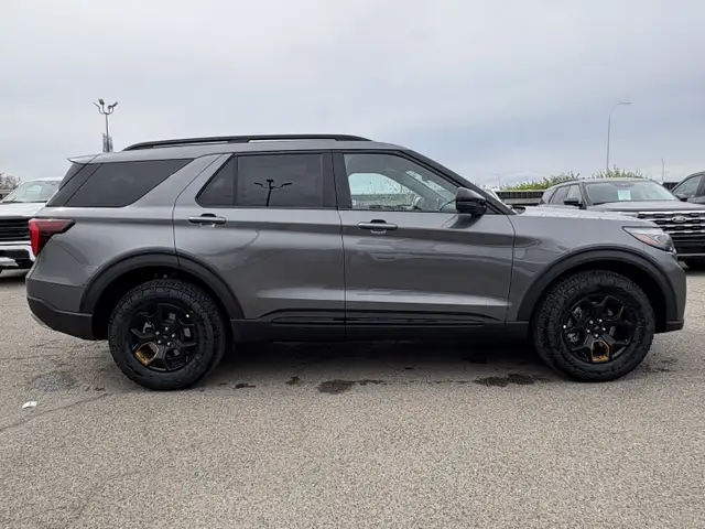 2026 Ford Explorer TREMOR | TREMOR CONVENIENCE PACKAGE - Photo 14