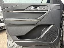 2026 Ford Explorer TREMOR | TREMOR CONVENIENCE PACKAGE - Photo 17