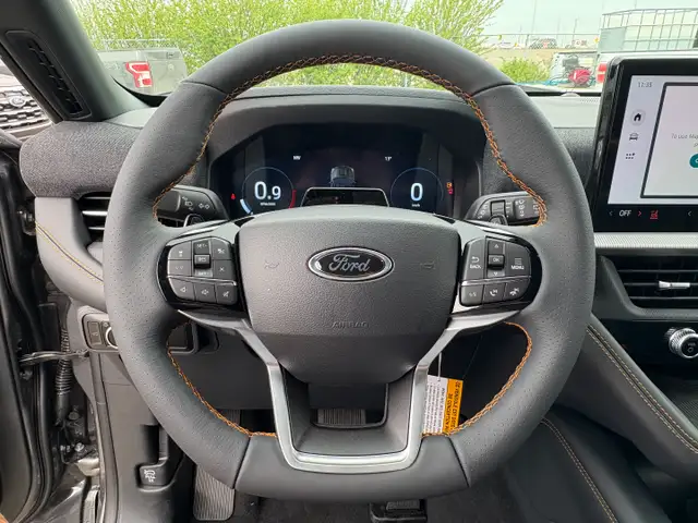 2026 Ford Explorer TREMOR | TREMOR CONVENIENCE PACKAGE - Photo 21