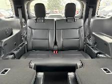 2026 Ford Explorer TREMOR | TREMOR CONVENIENCE PACKAGE - Photo 34