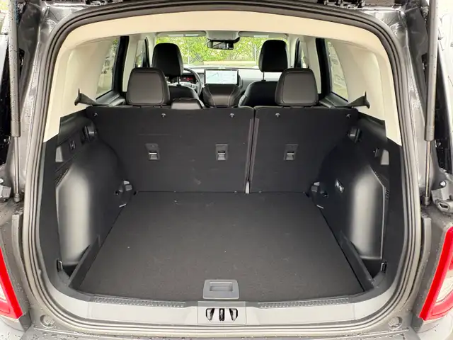 2026 Ford Bronco Sport OUTER BANKS | MOONROOF - Photo 11