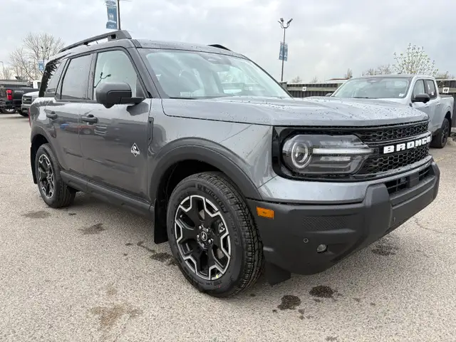 2026 Ford Bronco Sport OUTER BANKS | MOONROOF - Photo 14