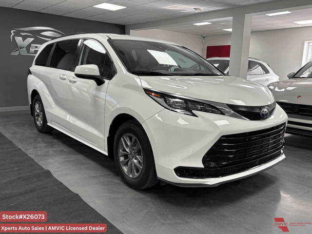 2024 Toyota Sienna LE 8-Passenger AWD HYBRID