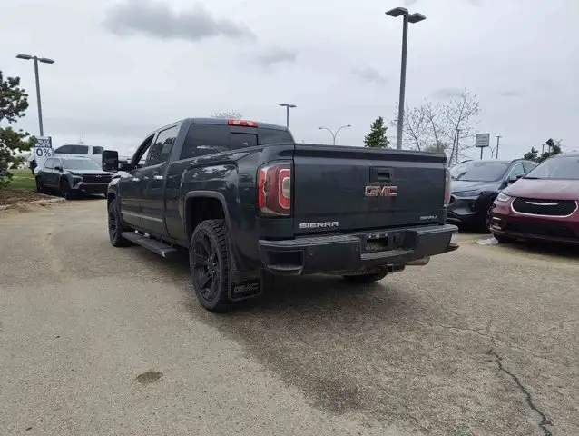 2017 GMC Sierra 1500 Denali 6.2L 6'6 Box | Sunroof - Photo 5