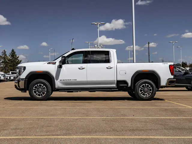2026 GMC Sierra 3500HD SLE - Photo 5