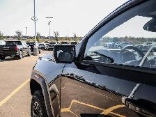 2026 GMC Canyon AT4 - Photo 10