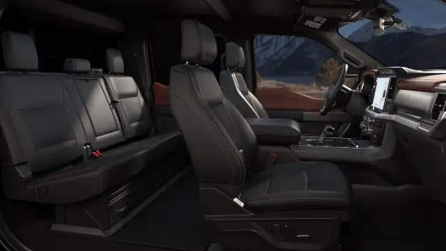 2022 Ford F-150 Lariat 4WD SuperCrew 5.5' Box - Photo 6