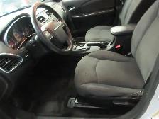 CHRYSLER 200 2011 AUTOMATIQUE BAS PRIX 193700 KM - Photo 4
