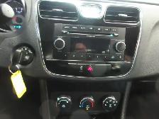 CHRYSLER 200 2011 AUTOMATIQUE BAS PRIX 193700 KM - Photo 9