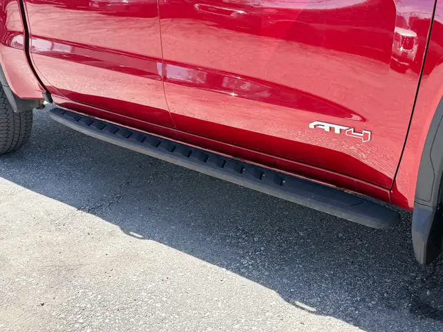 2024 GMC Sierra 1500 AT4 - Photo 11