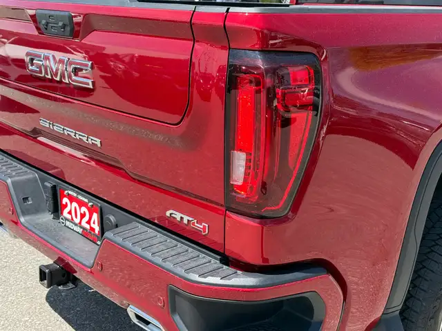 2024 GMC Sierra 1500 AT4 - Photo 13