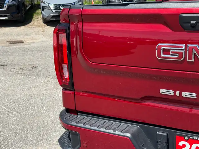 2024 GMC Sierra 1500 AT4 - Photo 14