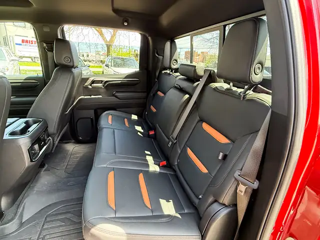 2024 GMC Sierra 1500 AT4 - Photo 17