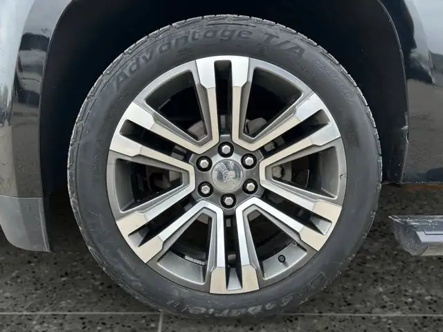 2017 GMC Yukon Denali / AWD - Photo 11