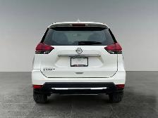 2018 Nissan Rogue S / AWD - Photo 5