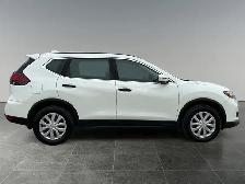 2018 Nissan Rogue S / AWD - Photo 8