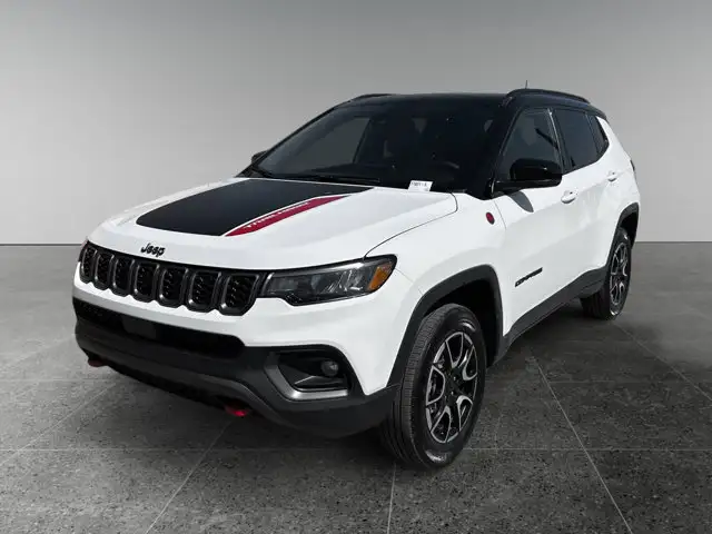 2024 Jeep Compass Trailhawk / 4WD
